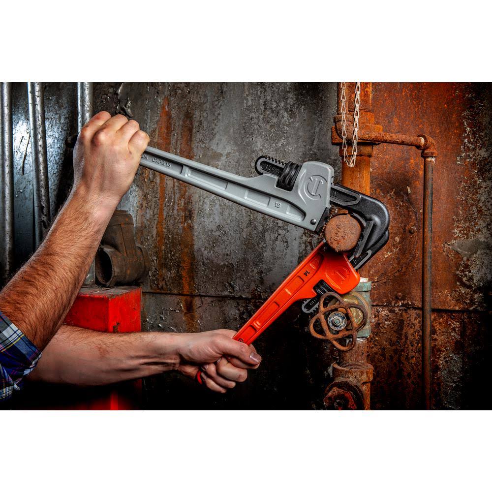 18x22 Aluminum Jaw Pipe Wrench Y26138