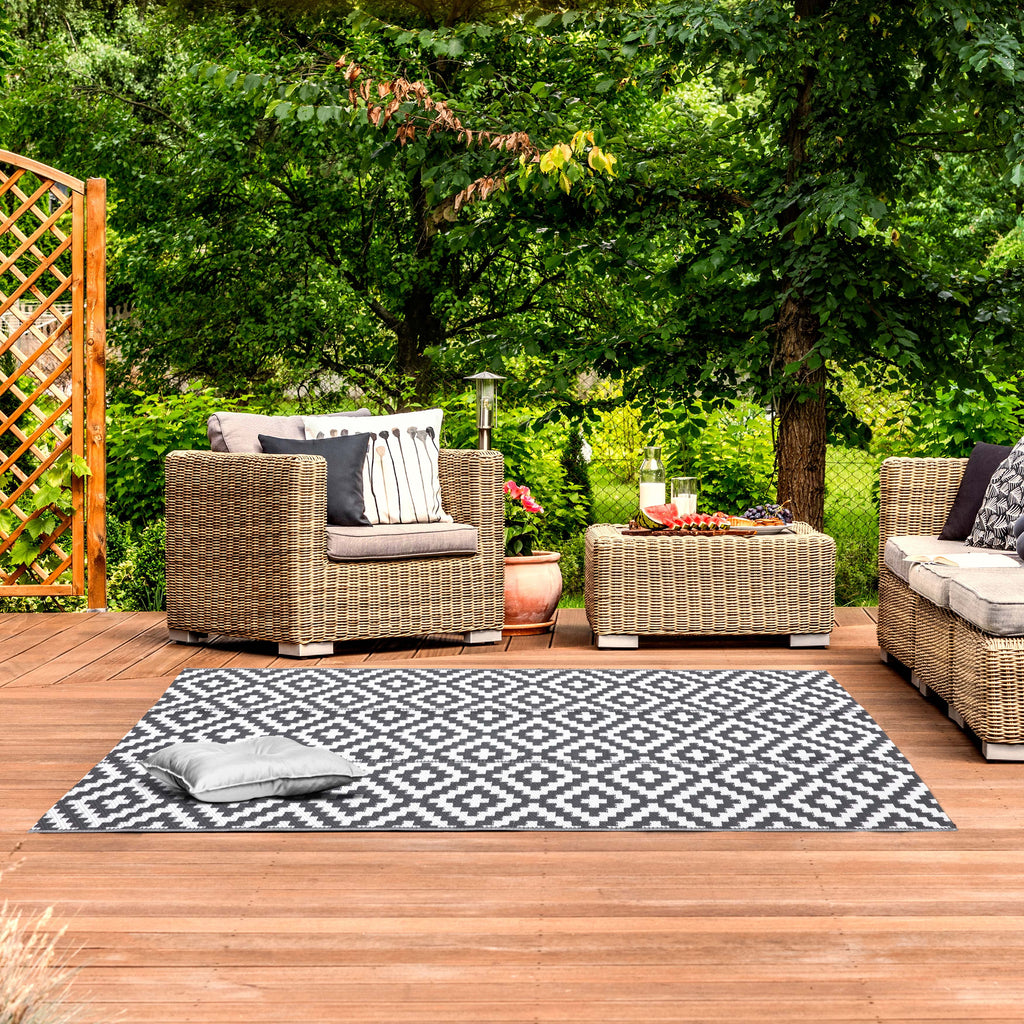 Reversible Plastic Straw Outdoor Area Rug Q791
