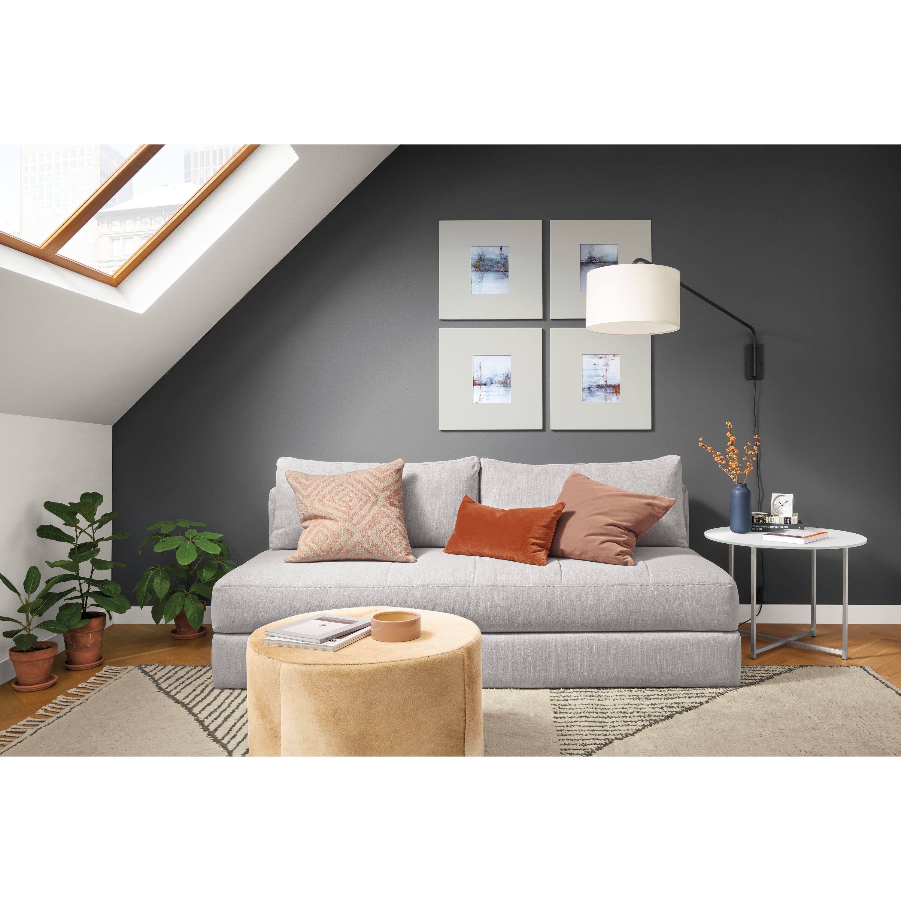 Round End Table 18 Diameter 22H in Stainless Steel with Ecru Quartz Top Z605394