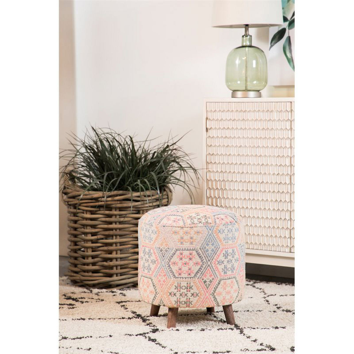 Round Accent Stool Q432781