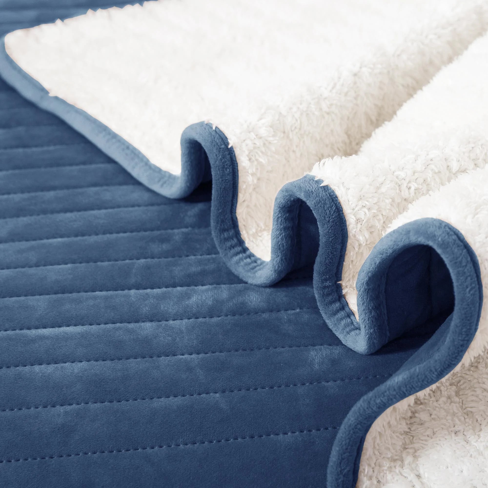 Pink King Microfiber Quilt Set M98337