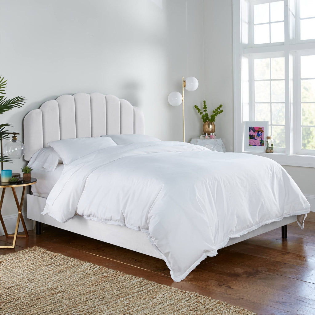 White Shell Velvet Bed R8835
