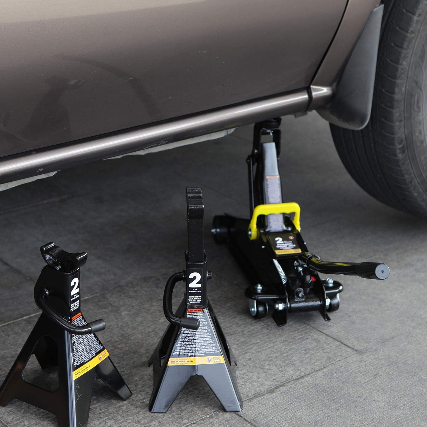 2 Ton Hydraulic Trolley Service Jack Combo with 2 Jack Stands, Black H5168