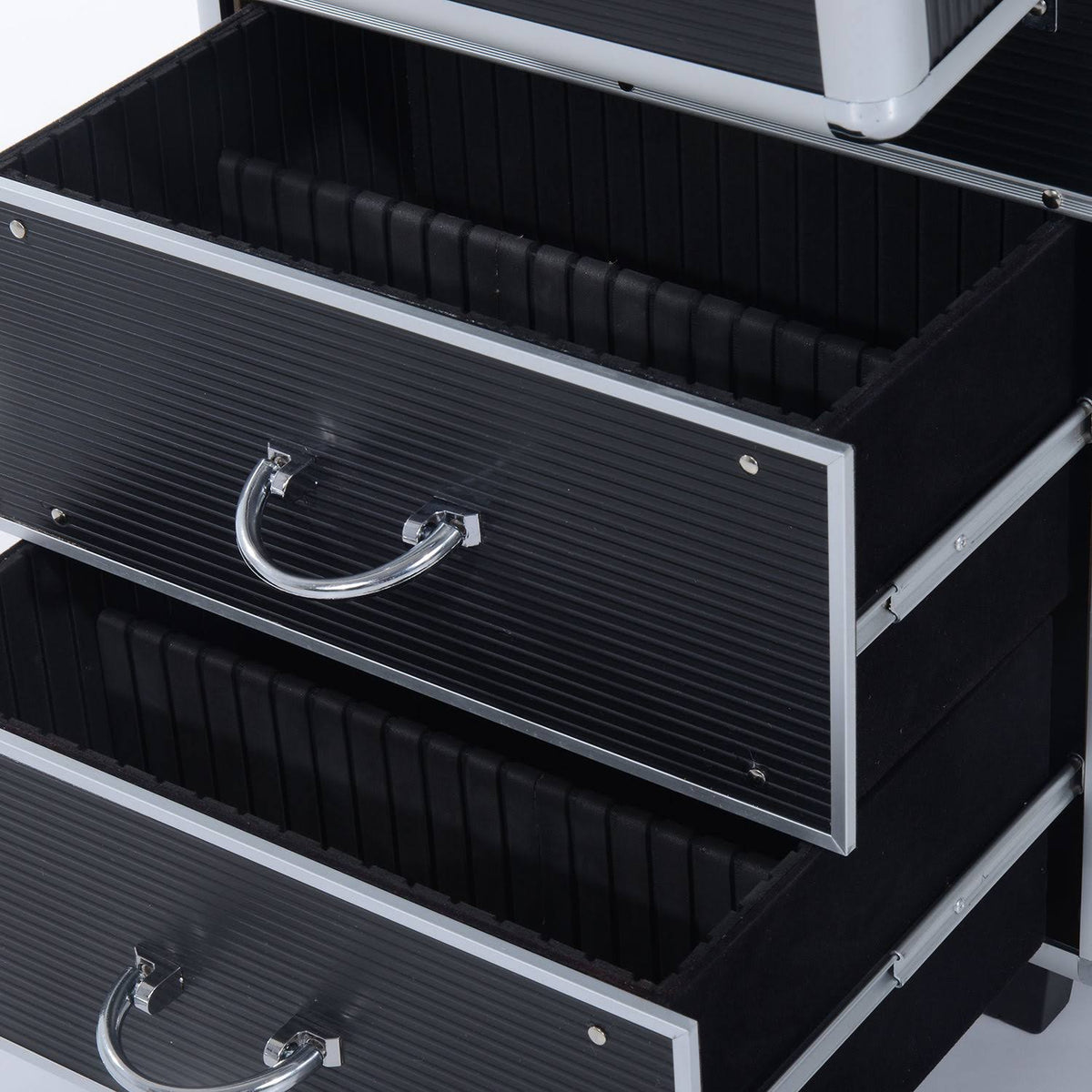 4 Tier Lockable Cosmetic Train Case with Extendable Trays Black N616370