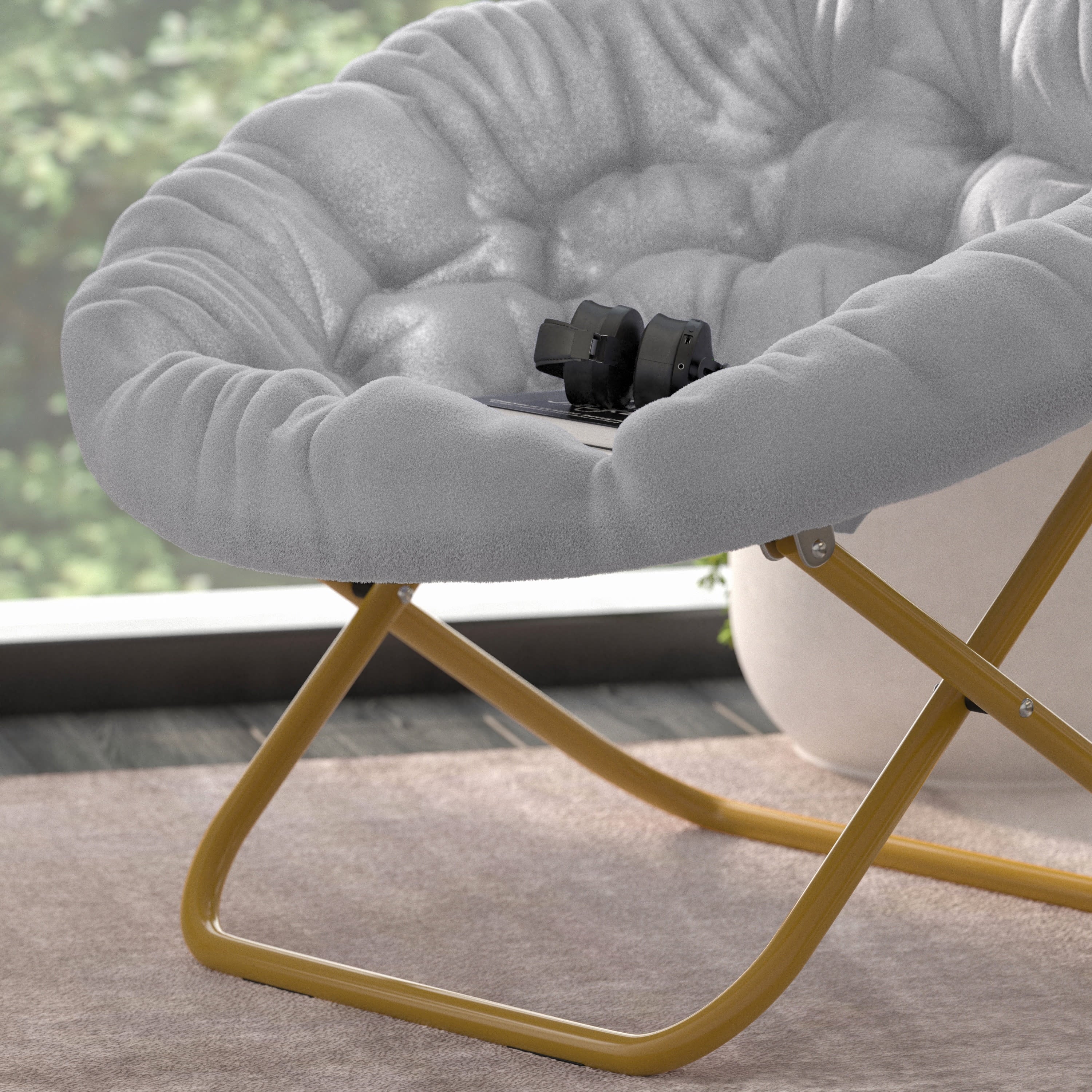 Oversize Folding Saucer Chair with Faux Fur Upholstery in Gray with Metal Frame X544710