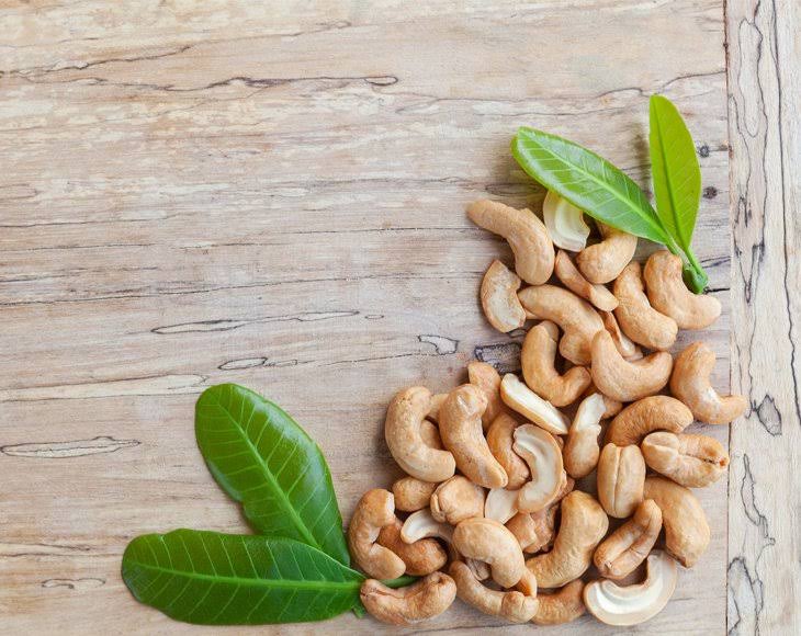 Organic Cashew Pieces, 8 Pounds, Raw, Unsalted, Unroasted, Bulk T4971