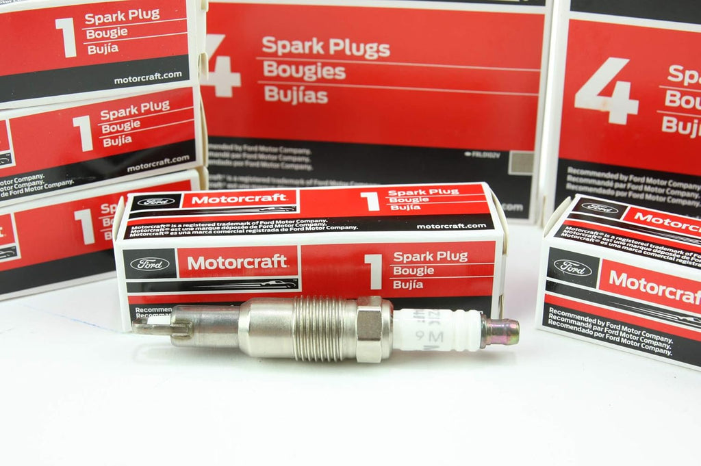 Set of 8 Motorcraft Platinum Spark Plugs for Ford 5.4L O440